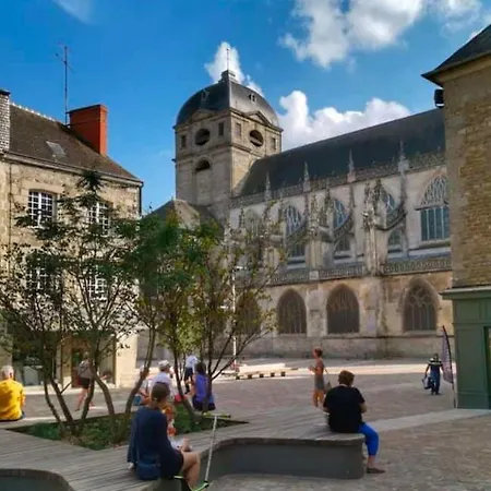 Les 3 Petites Pommes 3* Alençon